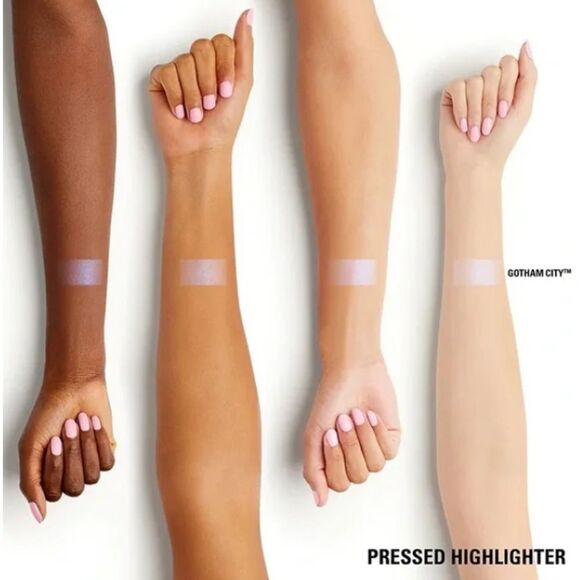 Batman x Kylie Cosmetics Makeup Set Lipstick Eyeliner Highlighter Eyeshadow NIB - Picture 16 of 16